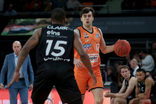 件更多是情 件更多是情